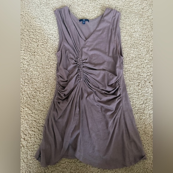 GAP Tops - Purple GAP tank